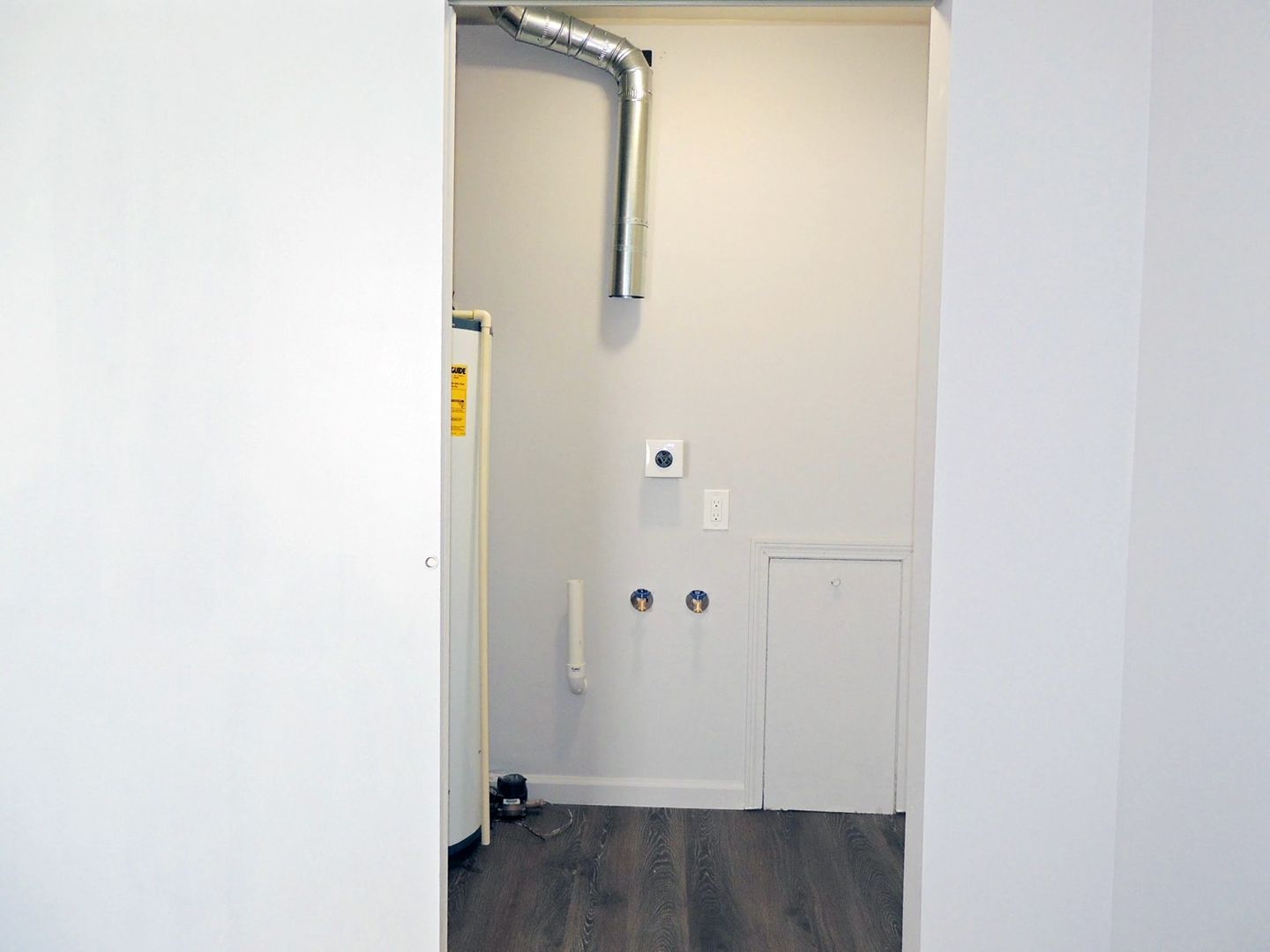 3 Bed – 1 Bath Cape Cod for Rent in Euclid Image