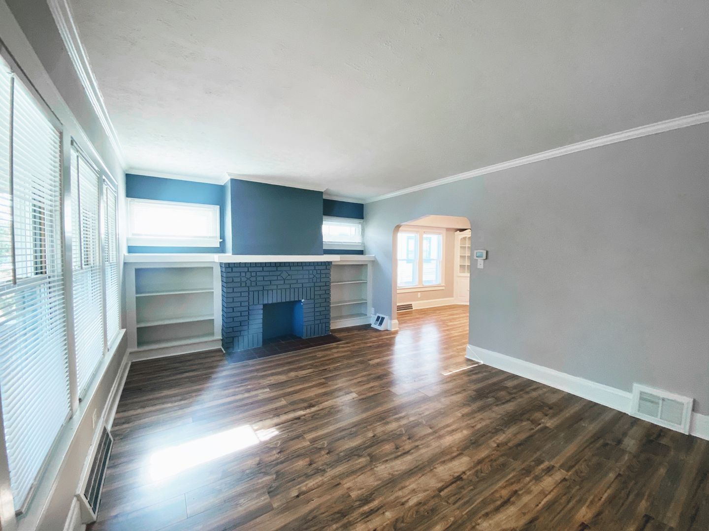 2 Bed – 1 Bath Duplex 1st-Floor Unit for Rent in Shaker Heights! Image