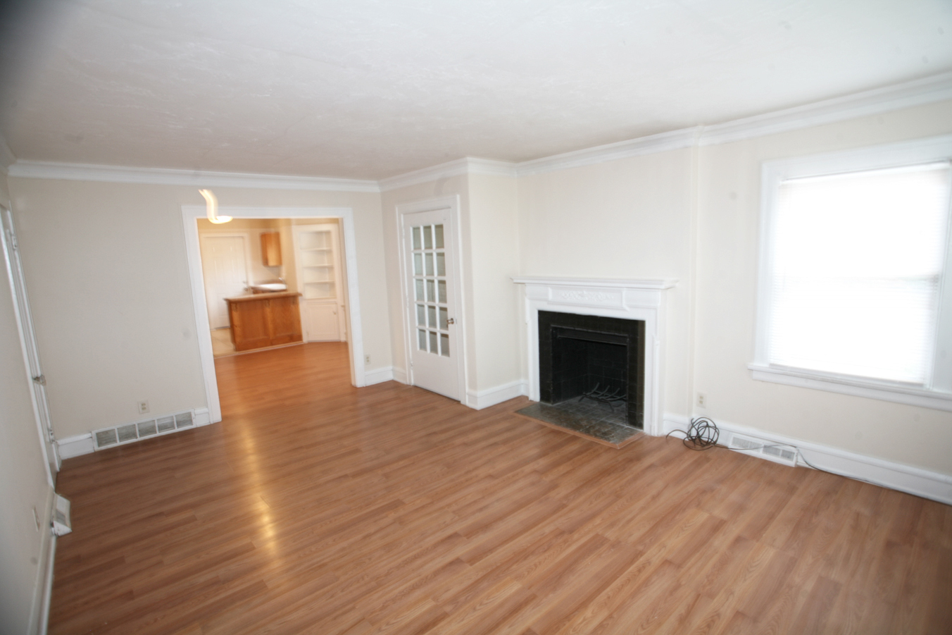 2 Bed – 1 Bath, 1st Floor Unit available for Rent! Image