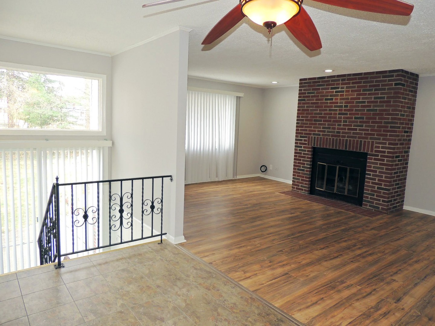 3 Bed – 1 Bath Colonial is available for Rent! Image