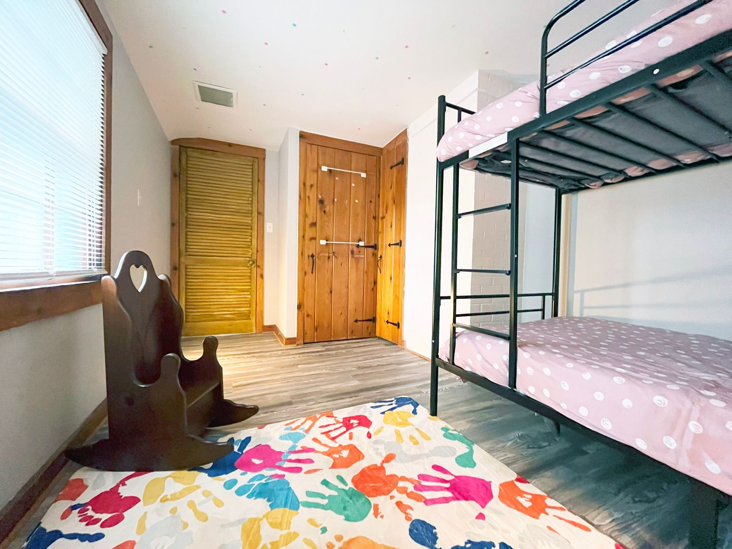 3 Bed – 2.5 Bath Duplex Unit for Rent in Cleveland Heights! Image