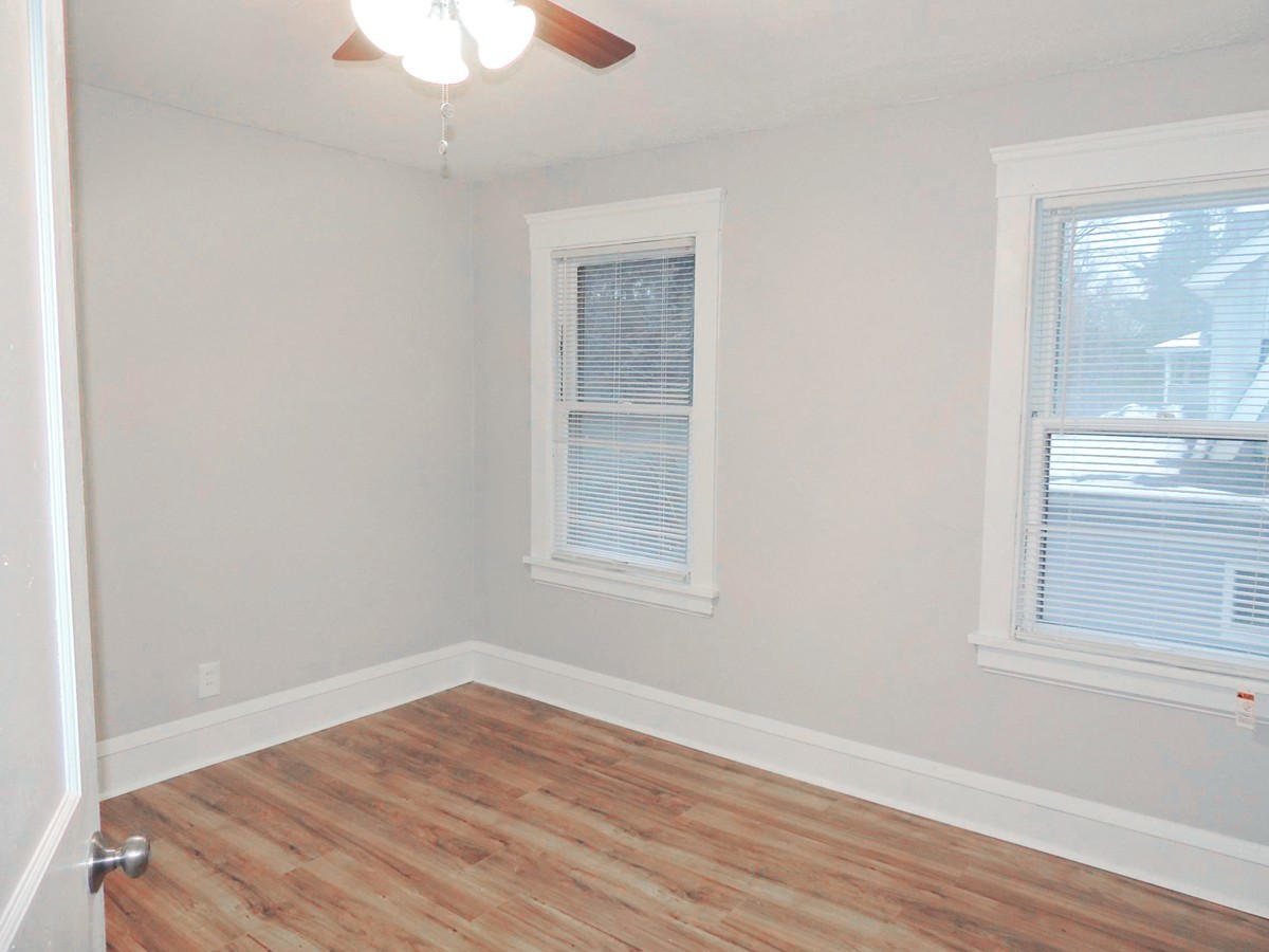Gorgeous & Completely Rehabbed 3 Bed – 1.5 Bath Colonial for Rent! Image