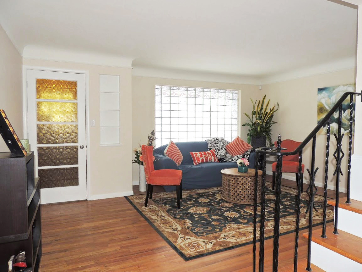 3 Bed – 2 Full Bath Cape Cod for Rent in Euclid! Image