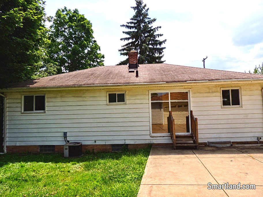 Newly Renovated 3-Bed, 1-Bath Bedford Ranch — Move-In Ready Image