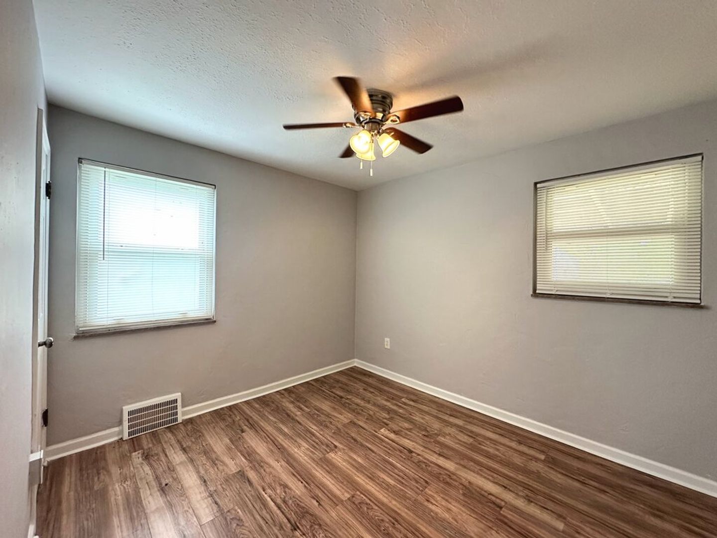 4 Bedroom Bungalow for Rent! Euclid, Ohio Image