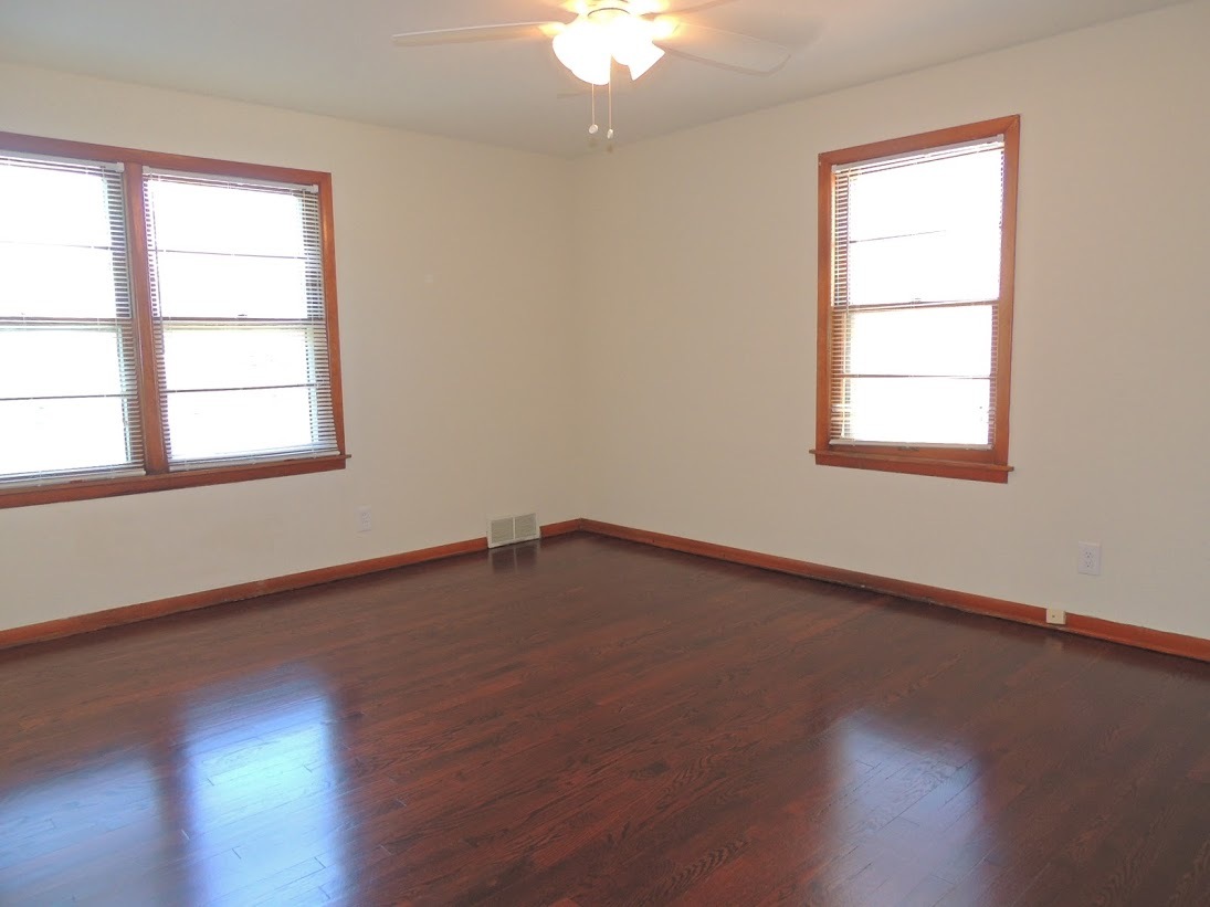 Astonishingly Renovated 3 Bedroom, 1.5 Bathroom Colonial! Image