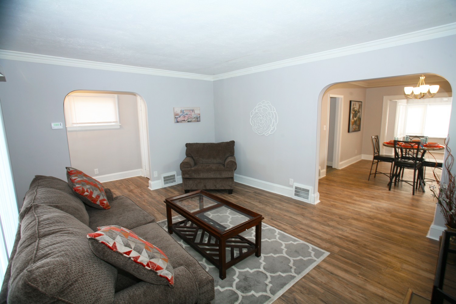 Gorgeous & Completely Rehabbed 3 Bed – 1.5 Bath Colonial for Rent! Image