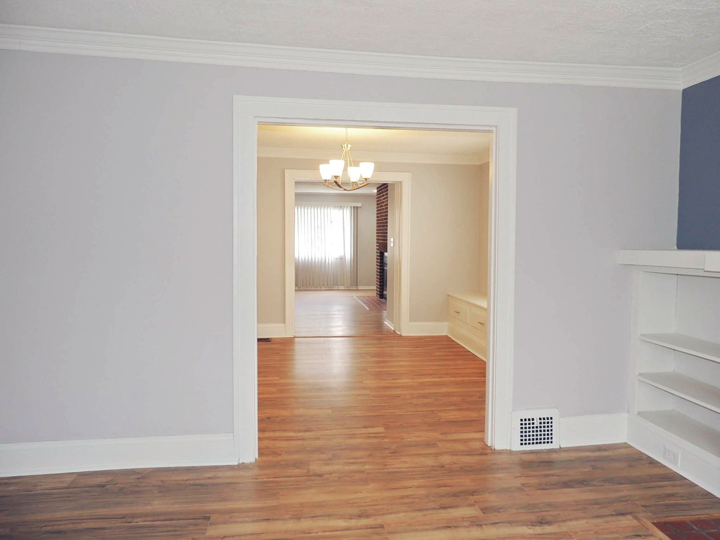 3 Bed – 1 Bath Colonial is available for Rent! Image