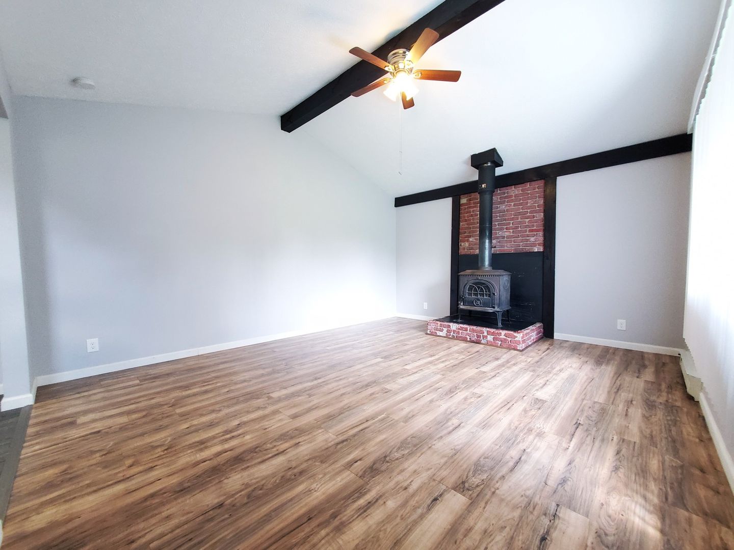 3 Bed – 1 Bath Cape Cod for Rent in Euclid Image