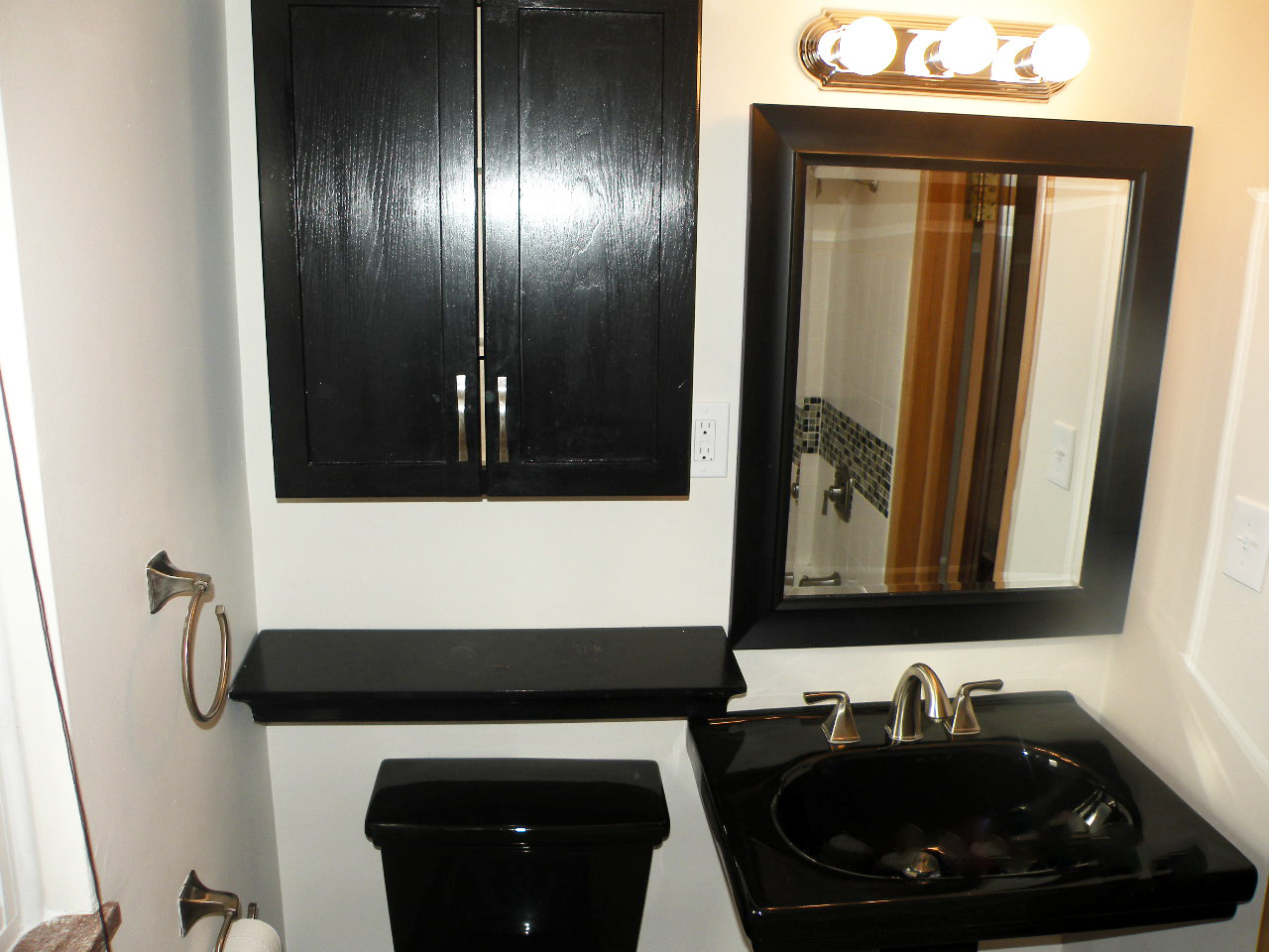 3 Bed – 2 Full Bath Cape Cod for Rent in Euclid! Image