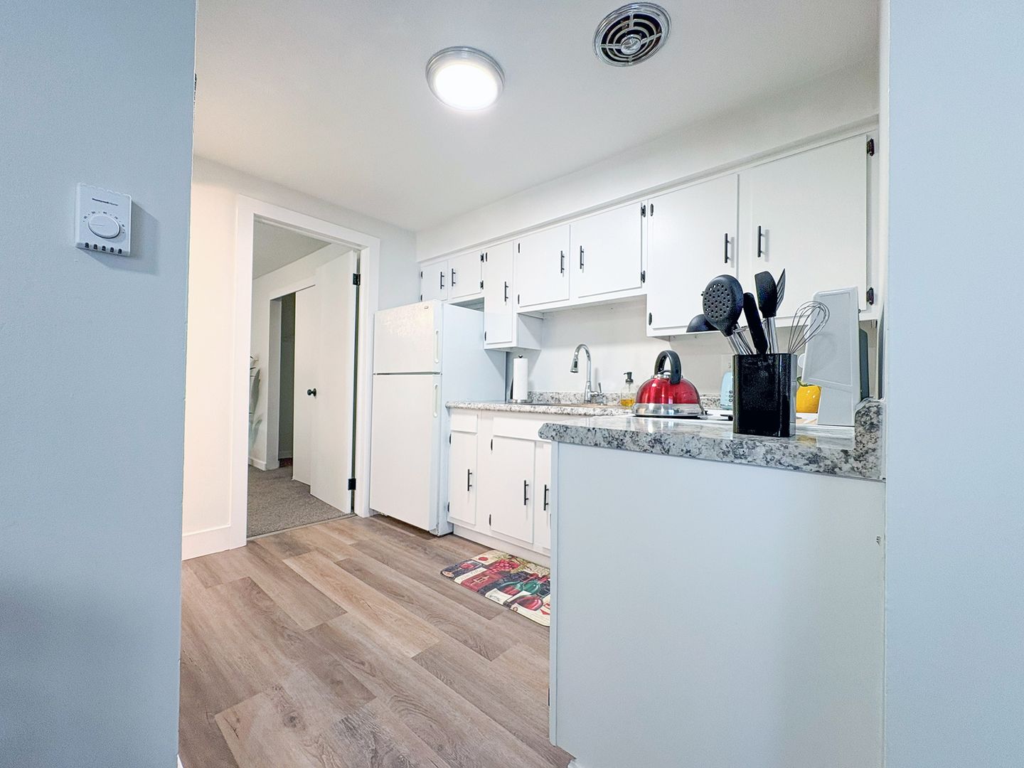 1 Bed and 1 Bath Apartments for Rent in Canton | Newly Renovated Image