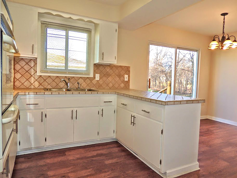 Newly Renovated 3-Bed, 1-Bath Bedford Ranch — Move-In Ready Image