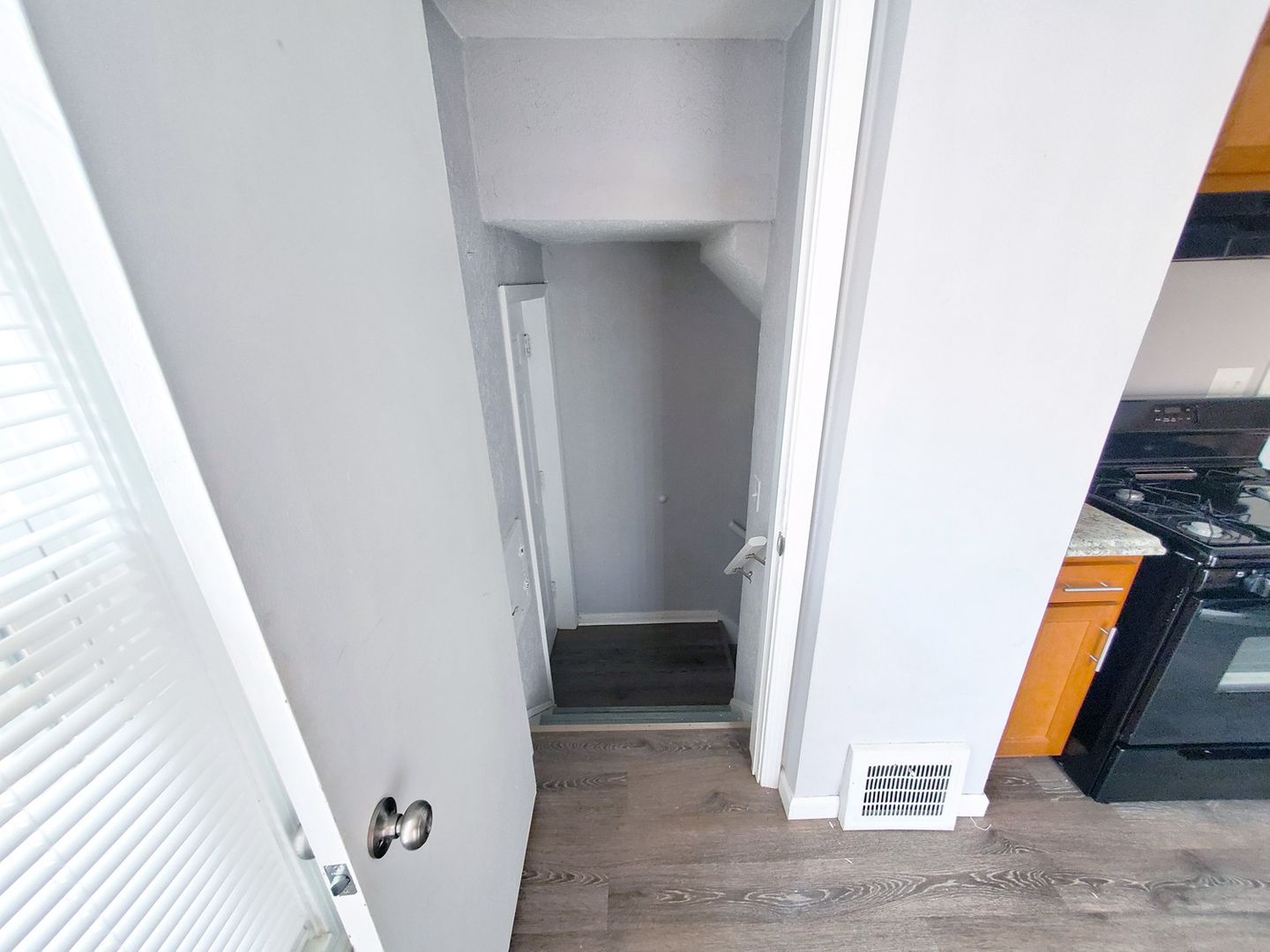 3 Bed – 1.5 Bath Cape Cod for Rent in Willowick! Image