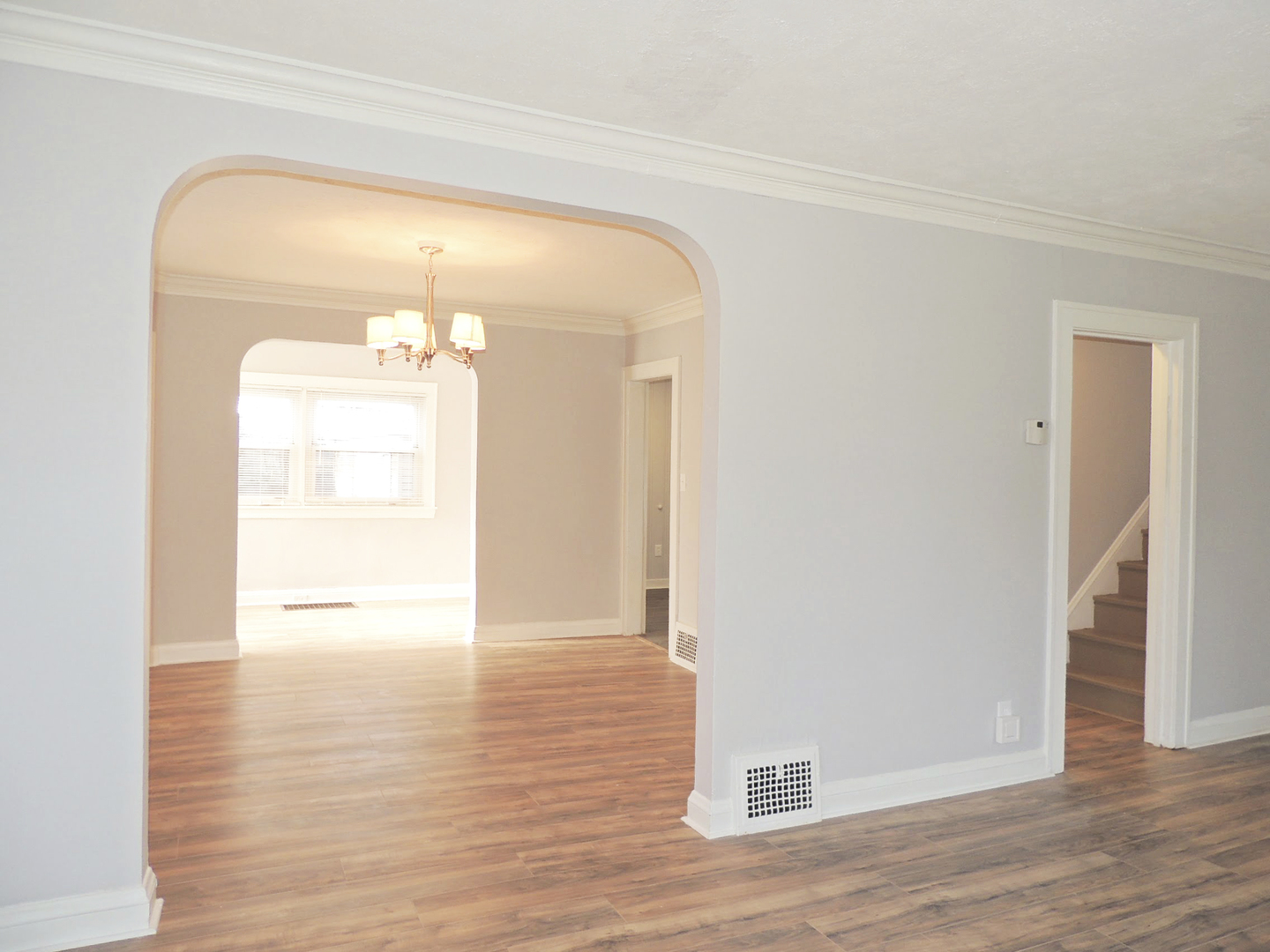 Renovated 3 Bed – 1.5 Bath Colonial for Rent! Image