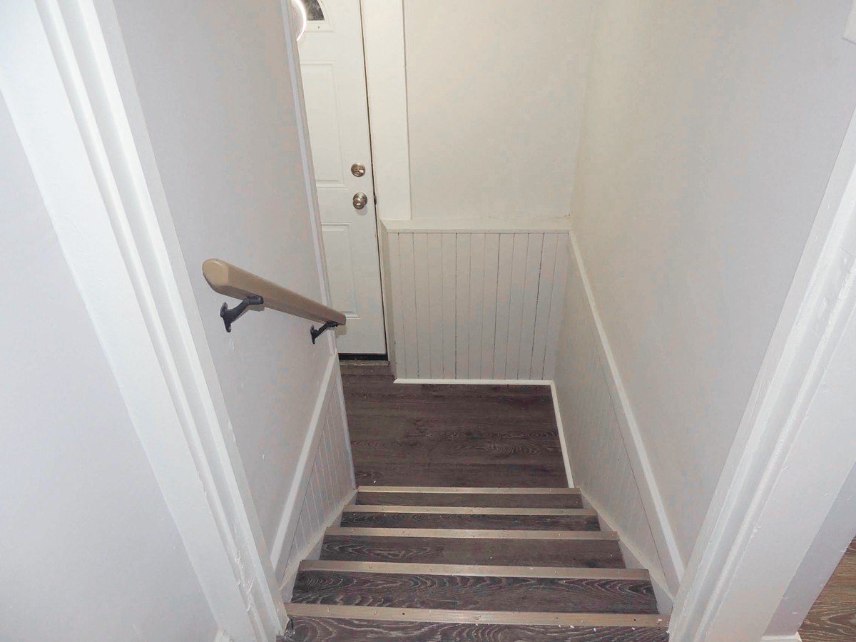 Gorgeous & Completely Rehabbed 3 Bed – 1.5 Bath Colonial for Rent! Image