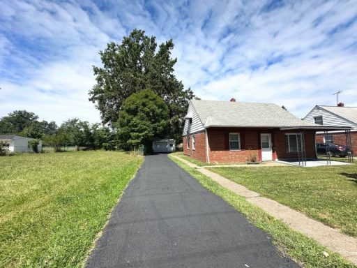 4 Bedroom Bungalow for Rent! Euclid, Ohio