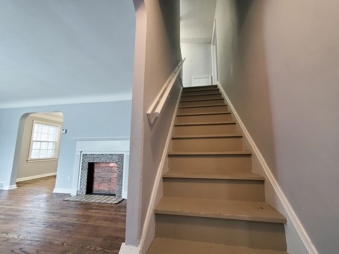 3 bed – 1.5 Bath Cape Cod for Rent Image