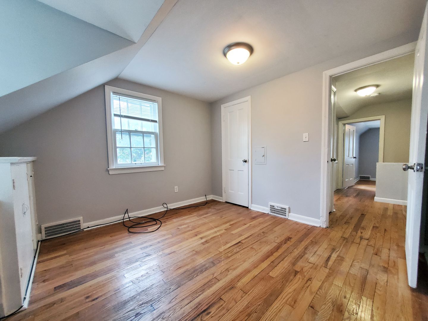 3 bed – 1.5 Bath Cape Cod for Rent Image