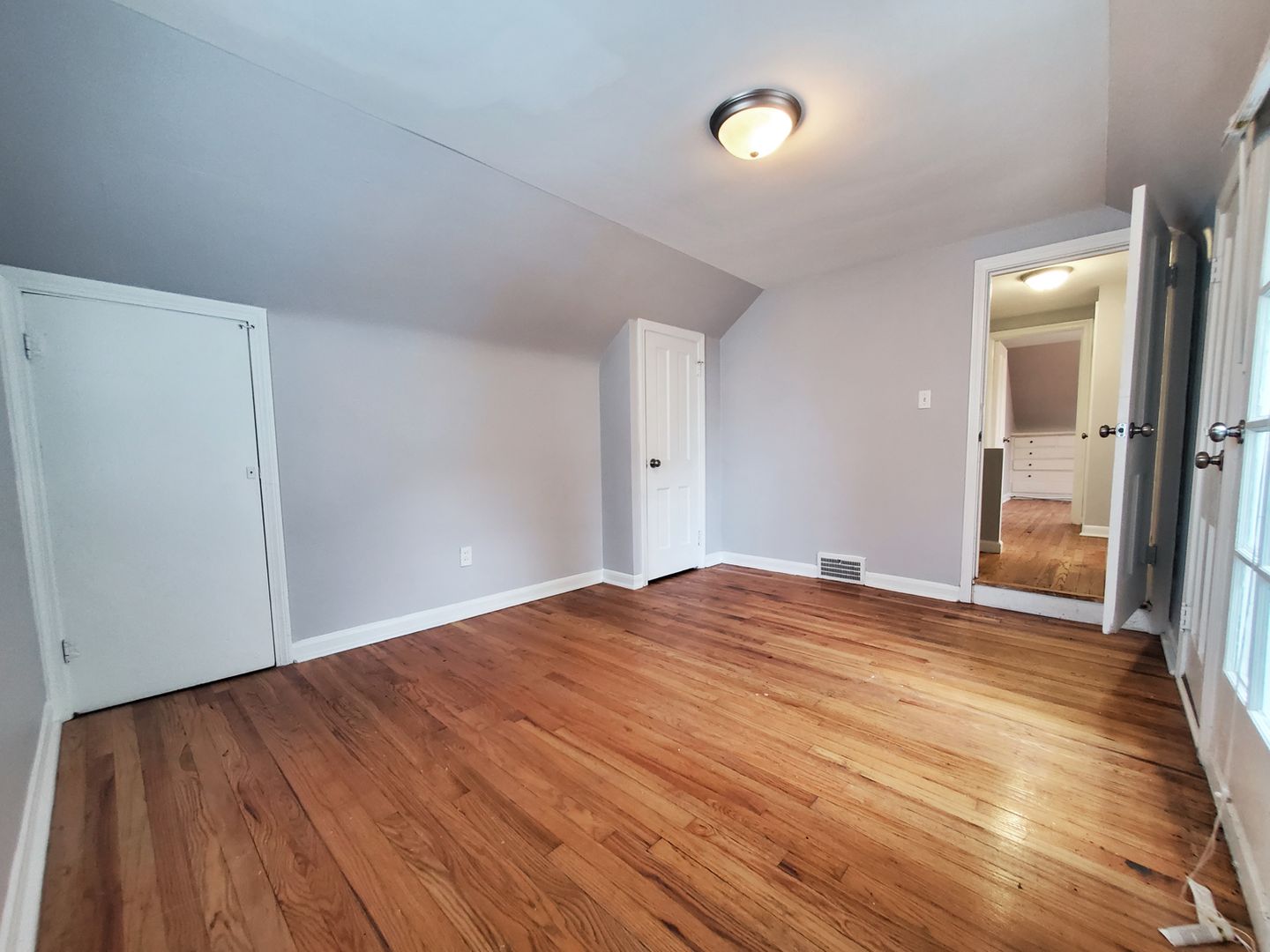 3 bed – 1.5 Bath Cape Cod for Rent Image