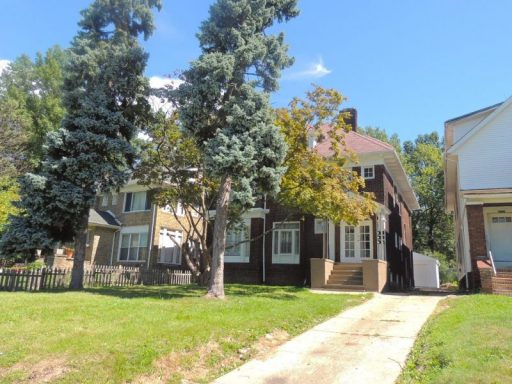 3 Bed – 1 Bath First-Floor Unit for Rent in Cleveland Heights!