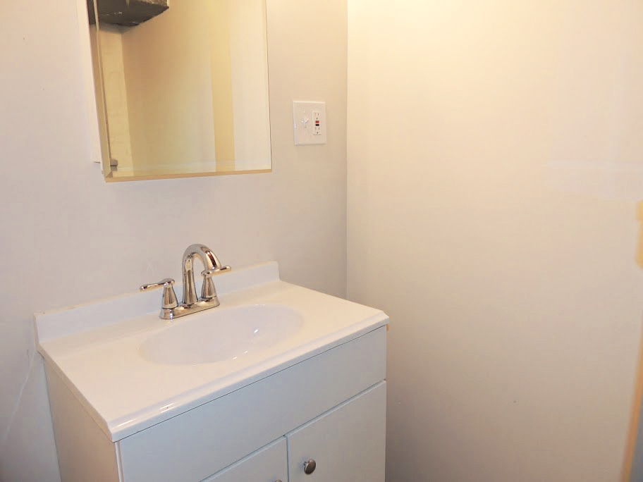 3 Bedroom – 1.5 Bathroom Home for Rent! Image