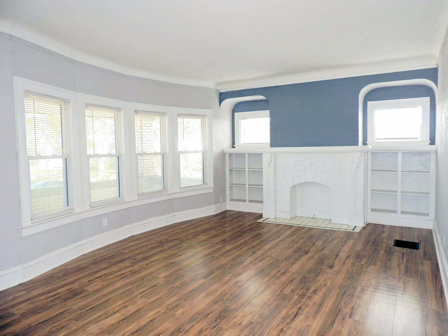 3 Bed – 1 Bath First-Floor Unit for Rent in Shaker Heights! Image