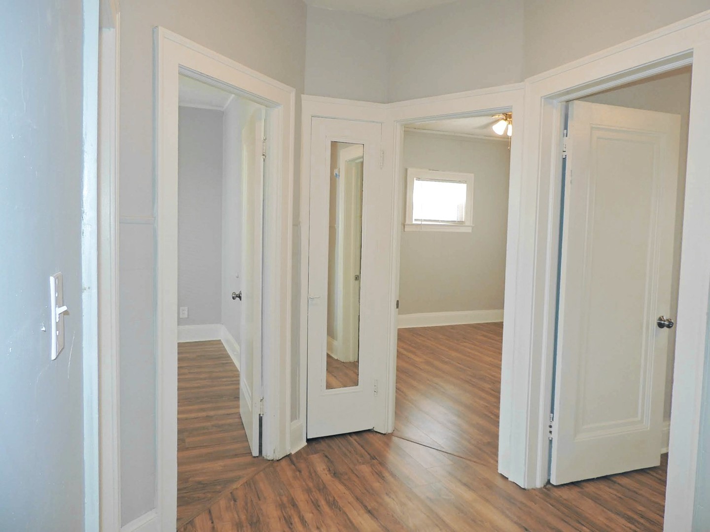 3 Bed – 1 Bath First-Floor Unit for Rent in Shaker Heights! Image