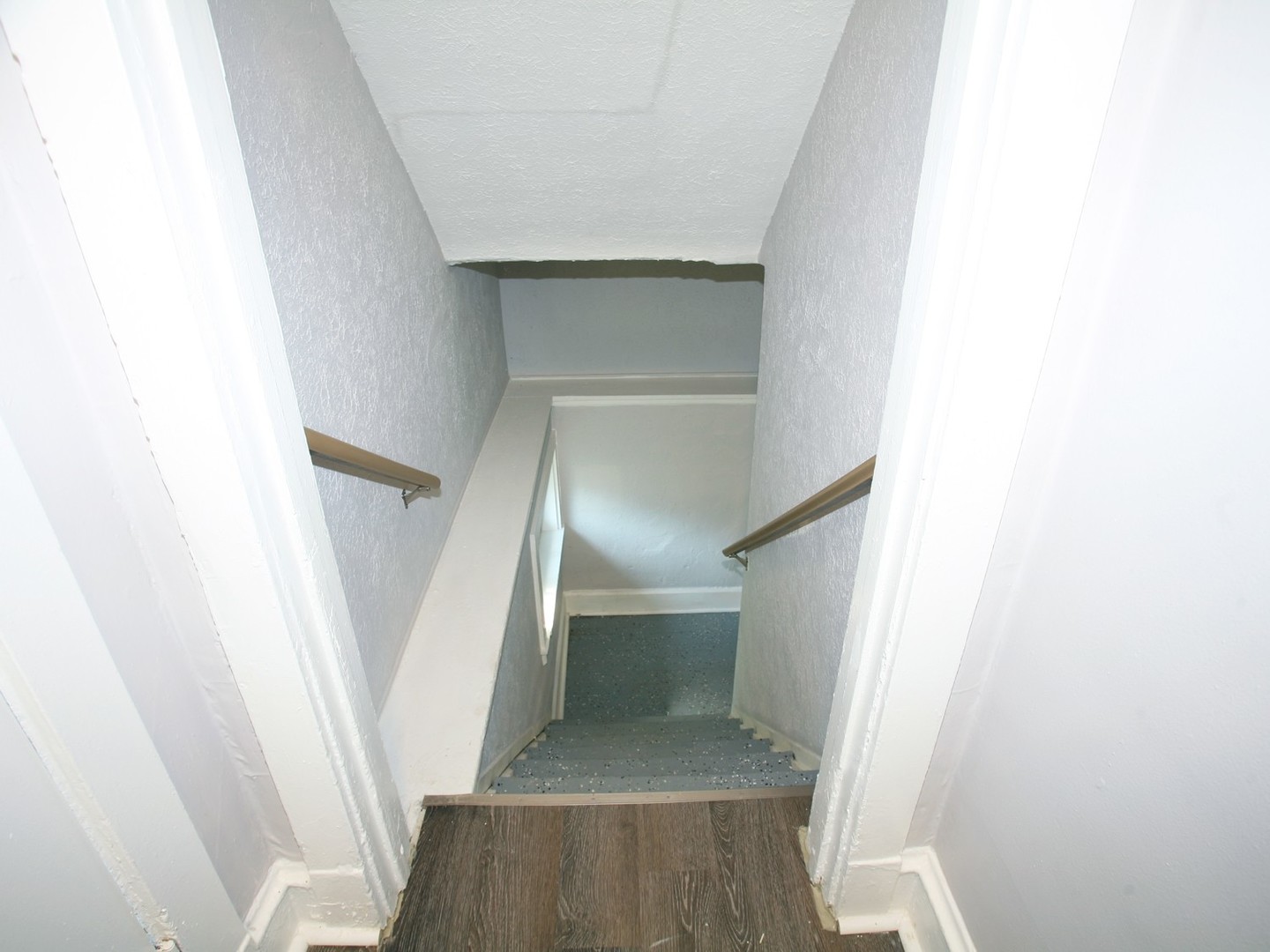 3 Renovated Story 4 Bed – 2.5 Bath Colonial available for Rent Image