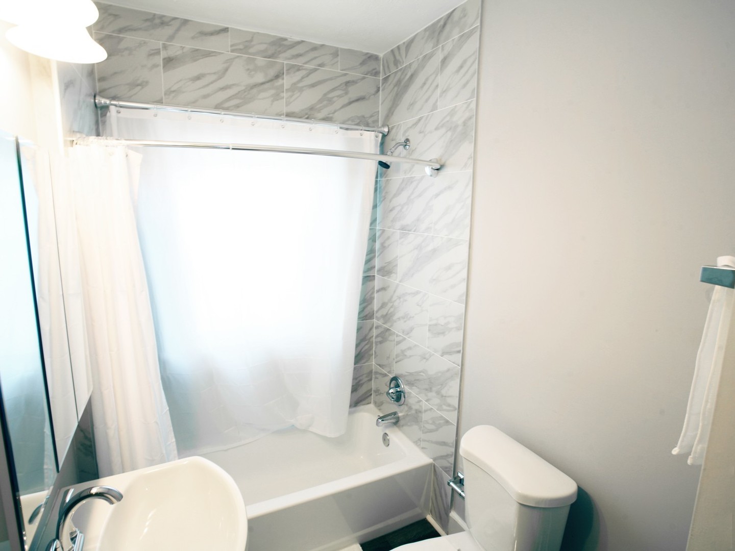 3 Renovated Story 4 Bed – 2.5 Bath Colonial available for Rent Image