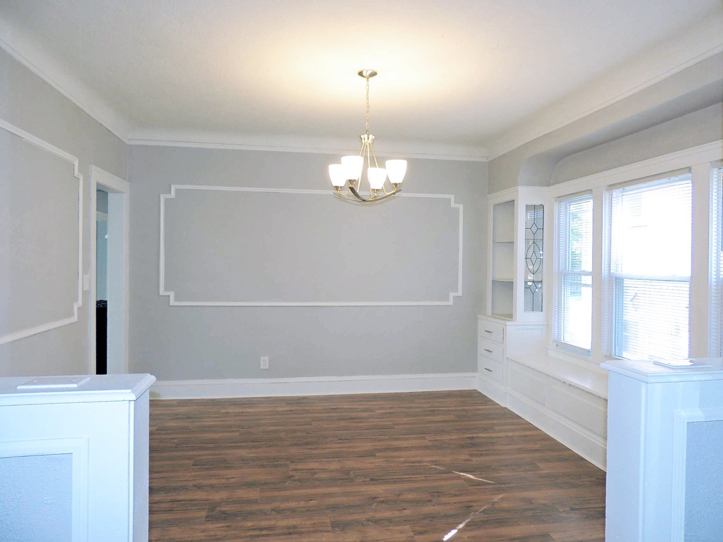 3 Bed – 1 Bath First-Floor Unit for Rent in Shaker Heights! Image