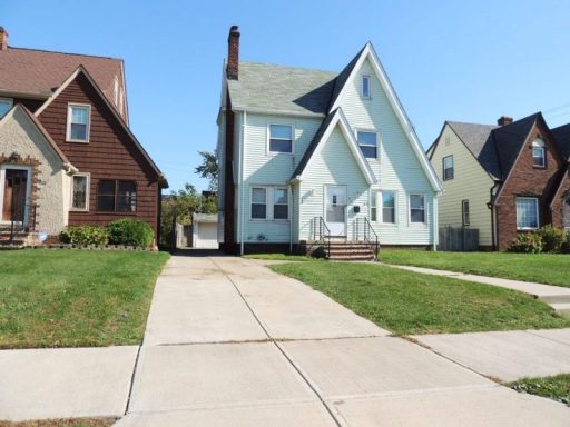 4 Bed – 1.5 Bath Colonial for Rent in Euclid!