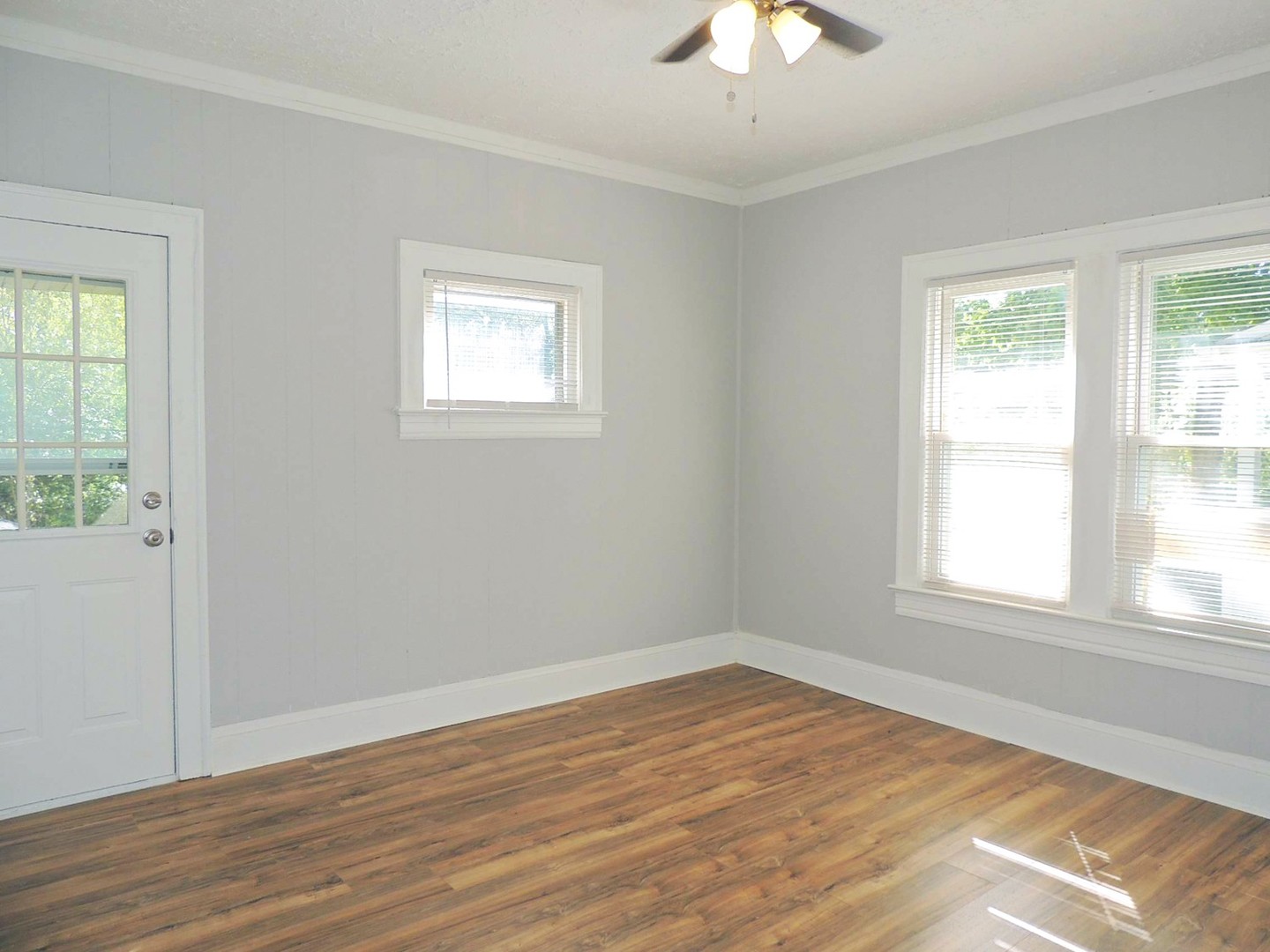 3 Bed – 1 Bath First-Floor Unit for Rent in Shaker Heights! Image