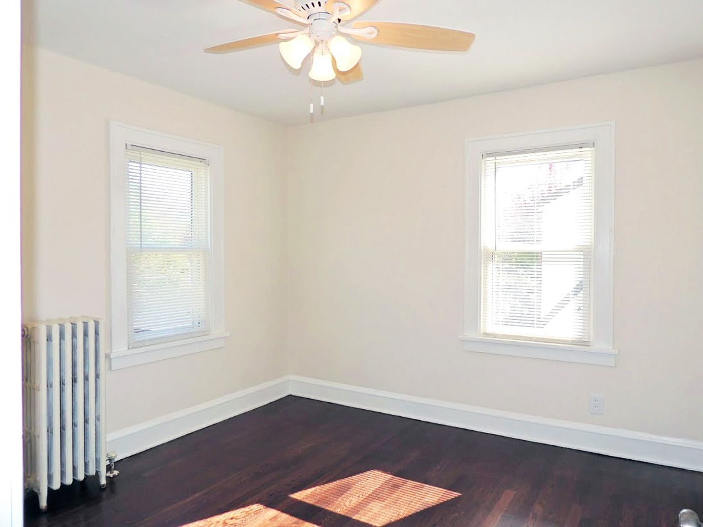 4 Bed – 1.5 Bath Colonial for Rent in Euclid! Image