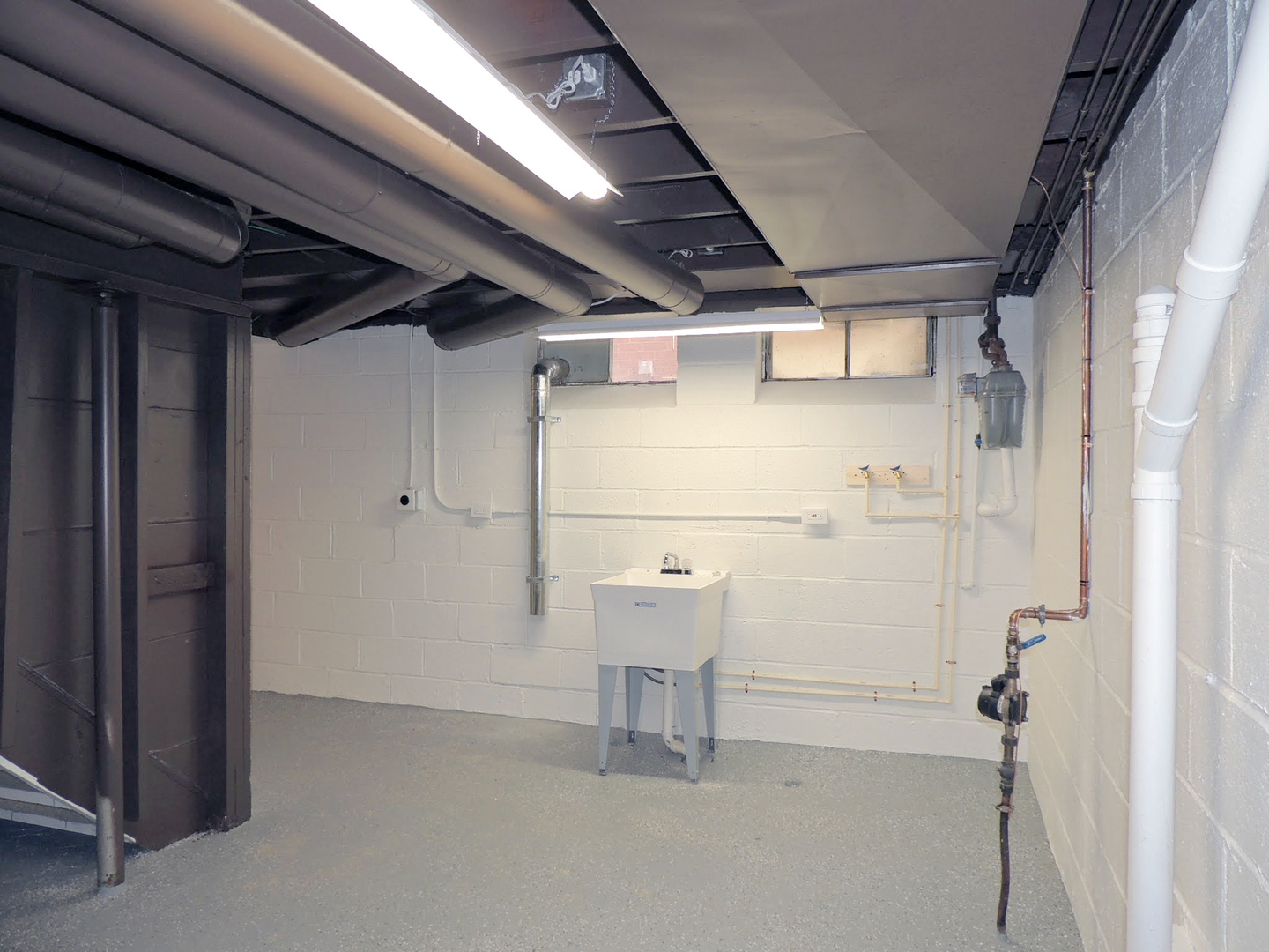 2 Bed – 1 Bath Duplex Unit for Rent in Euclid! Image