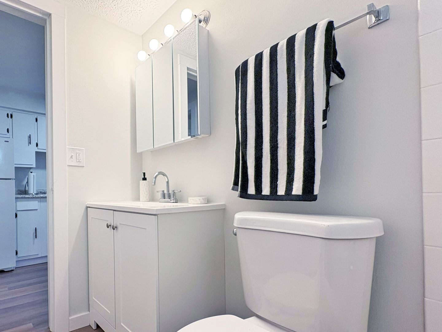 1 Bed and 1 Bath Apartments for Rent in Canton | Newly Renovated Image