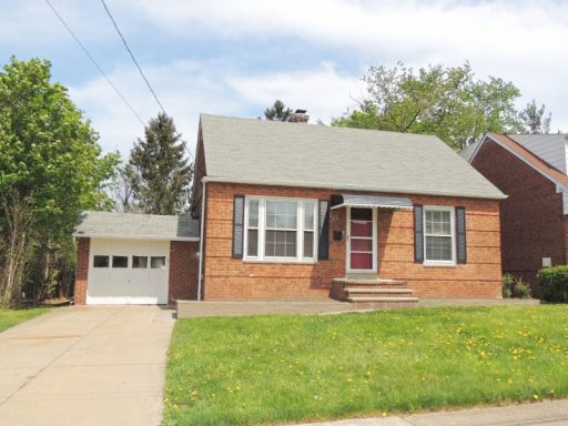 3 Bed – 1 Bath Cape Cod for Rent!