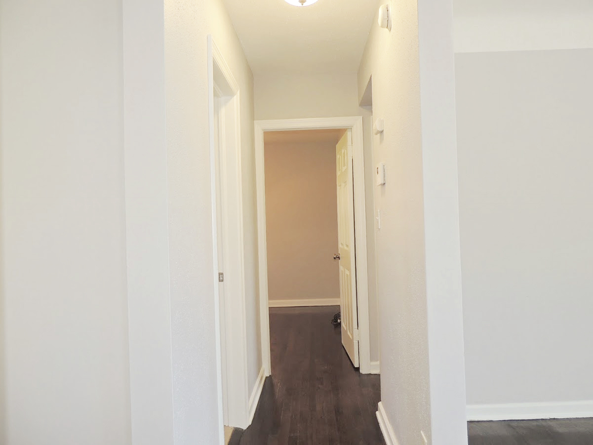 3 Bed – 1 Bath Cape Cod for Rent! Image