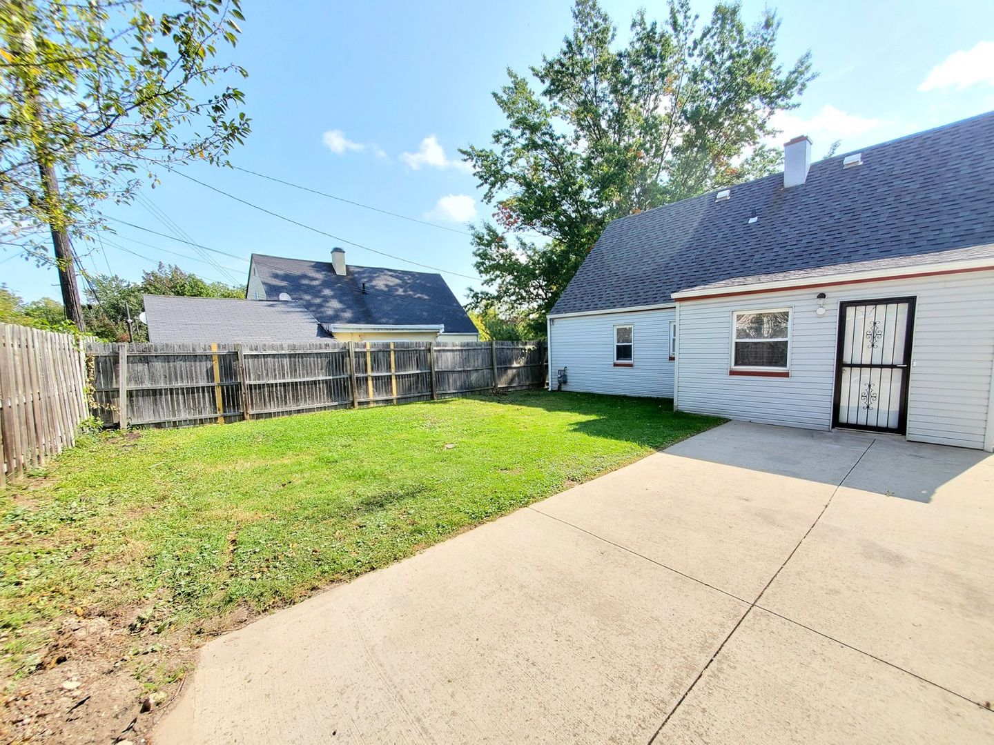 4 Bed – 1 Bath Cape Cod for Rent Image