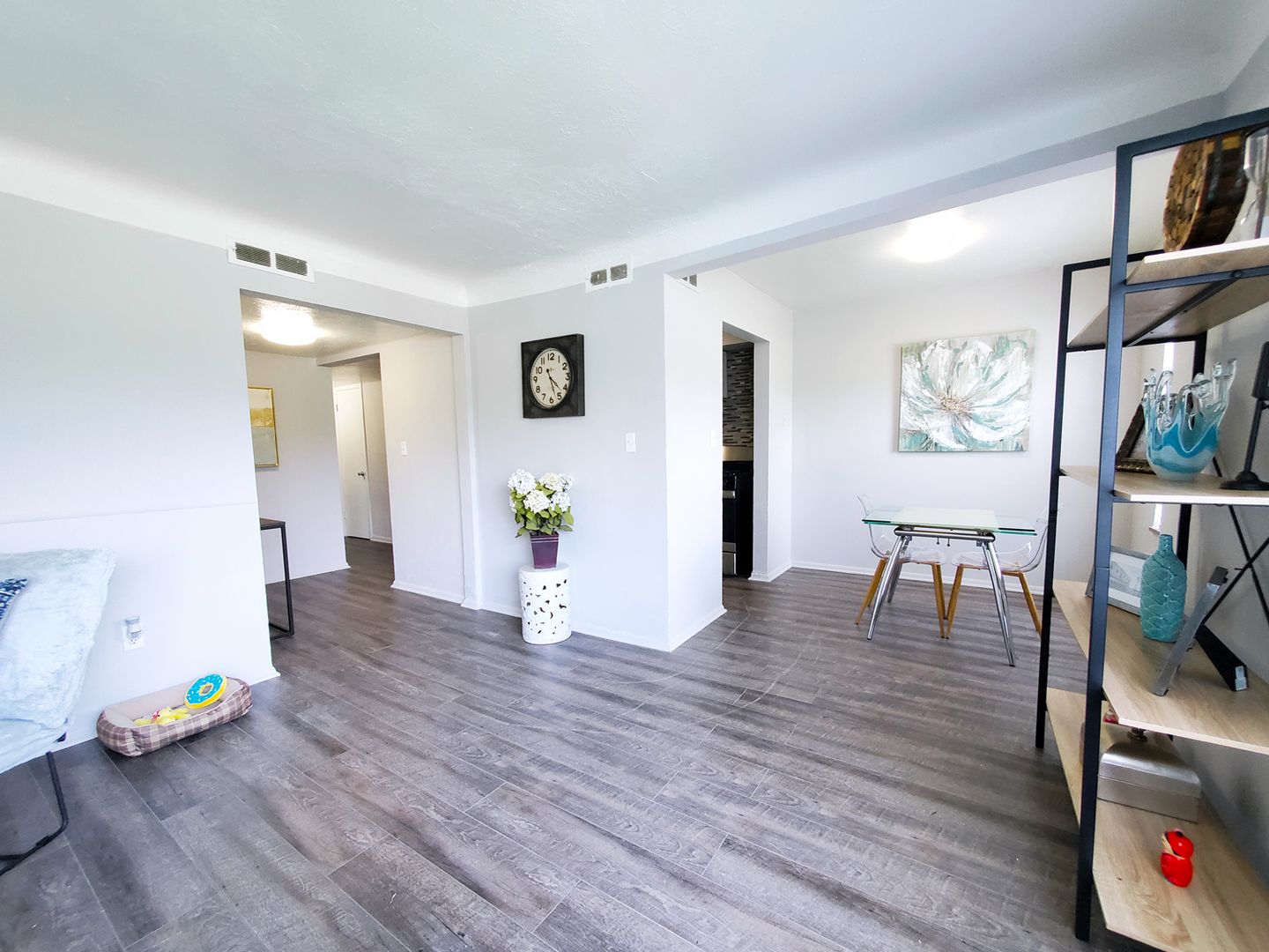 2 Bed – 1 Bath Apartments for Rent in Maple Heights | Fully Updated! Image