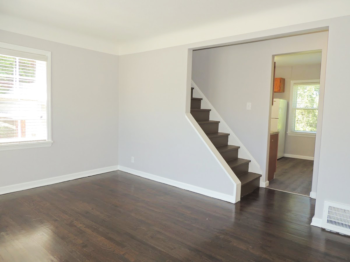 3 Bed – 1 Bath Cape Cod for Rent! Image