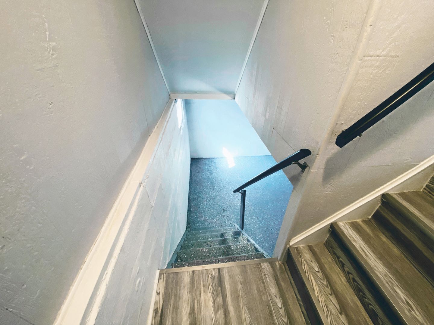 Newly Renovated 3 Bed 1 Bath House for Rent! Image