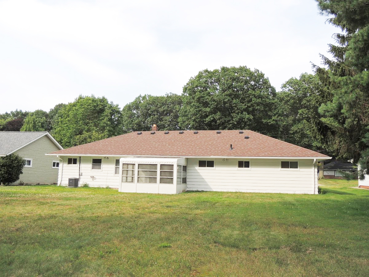 3 Bed – 1.5 Bath Ranch for Rent in Richmond Heights! Image