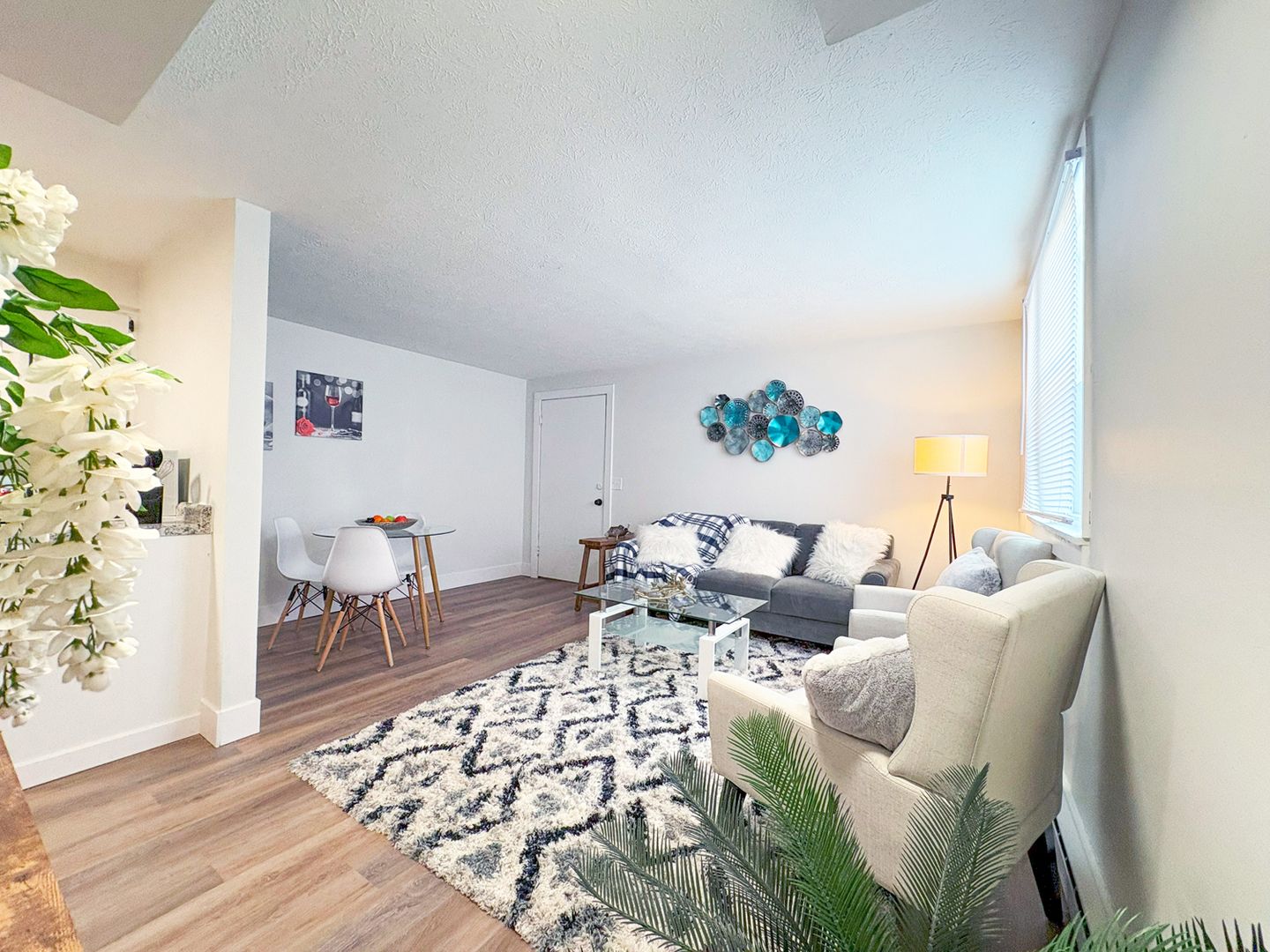 1 Bed and 1 Bath Apartments for Rent in Canton | Newly Renovated Image