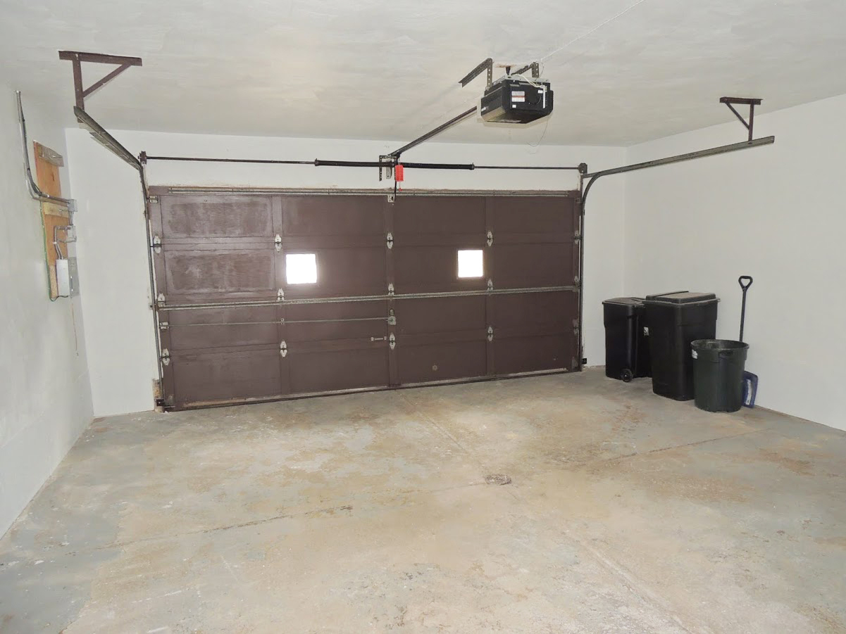 3 Bed – 1.5 Bath Ranch for Rent in Richmond Heights! Image