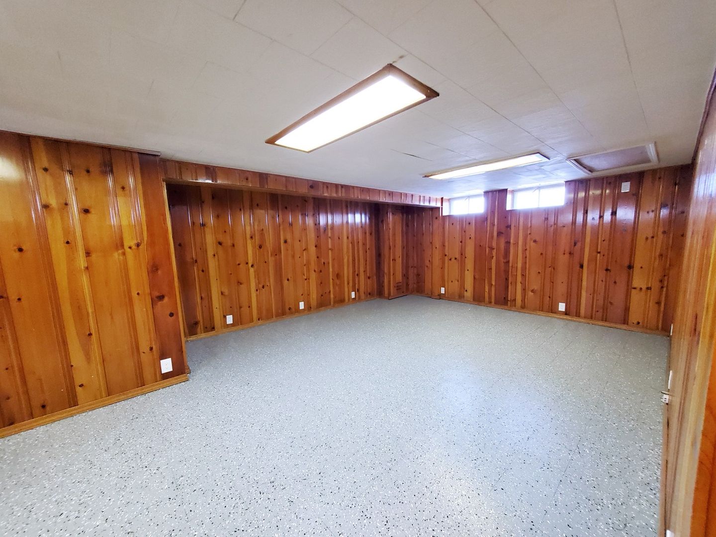 3 Bed – 2 Full Bath Cape Cod for Rent! Image
