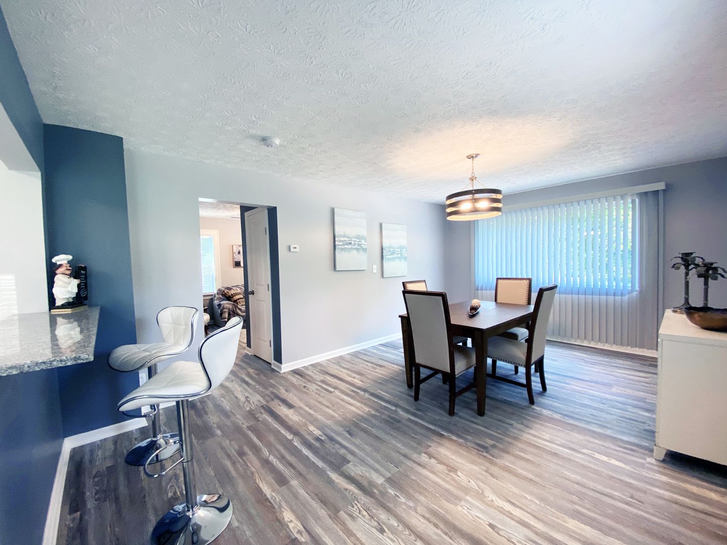 3 Bed and 1 Bath Colonial for Rent in Oakwood Villiage! Image