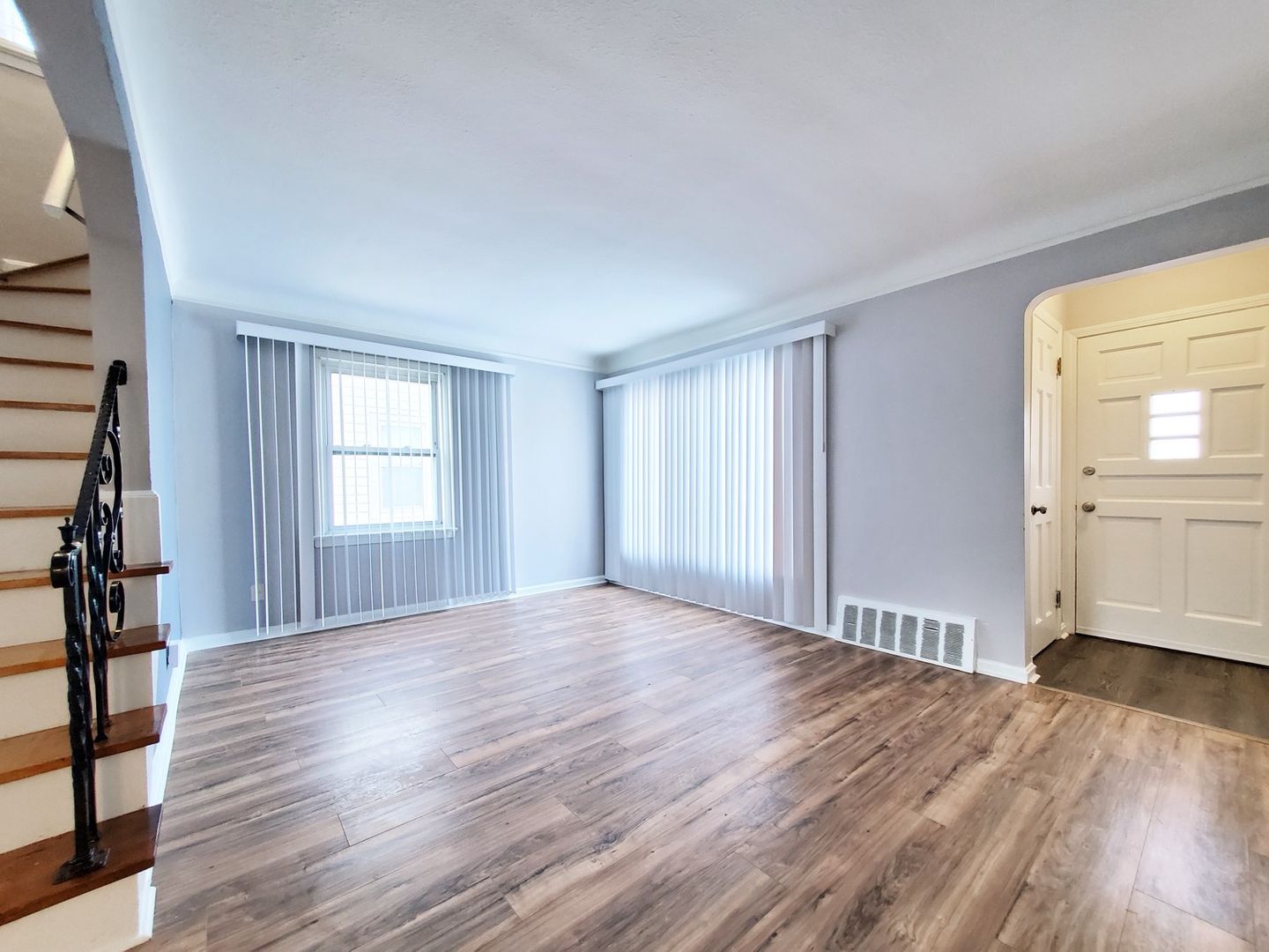 3 Bed – 2 Full Bath Cape Cod for Rent! Image