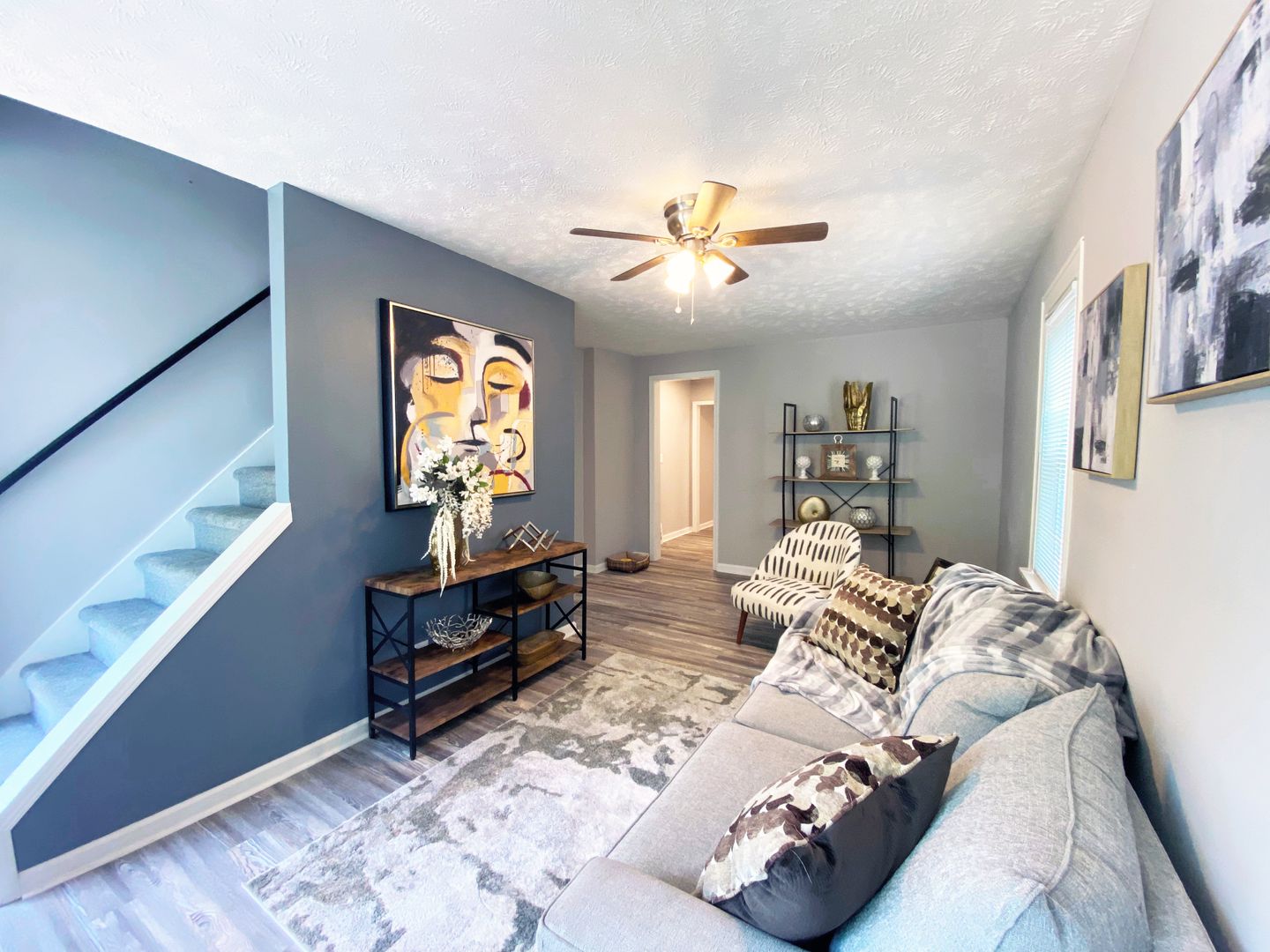 3 Bed and 1 Bath Colonial for Rent in Oakwood Villiage! Image