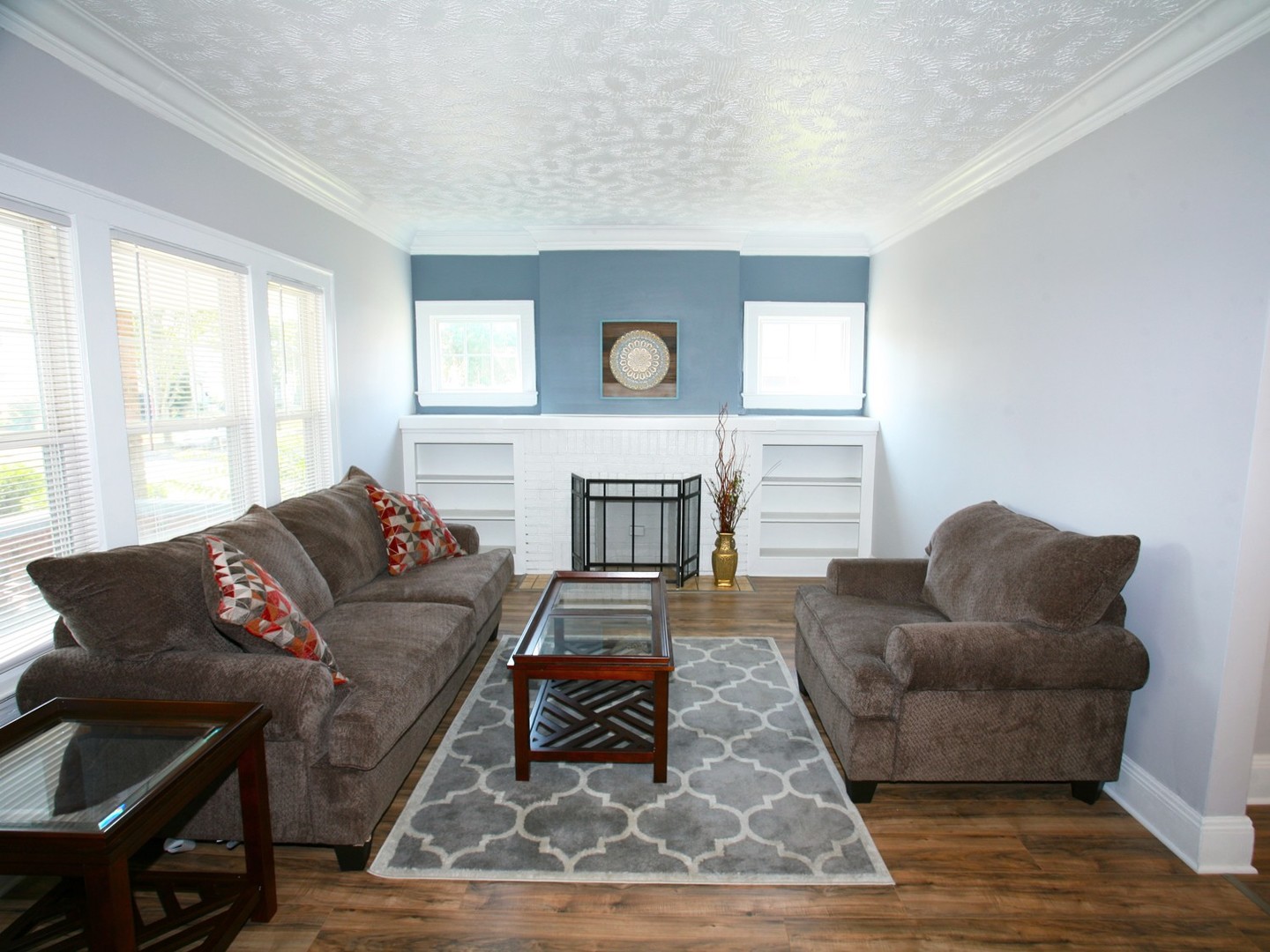 2 Bed – 1 Bath 1st Floor Unit for Rent in Shaker Heights Image
