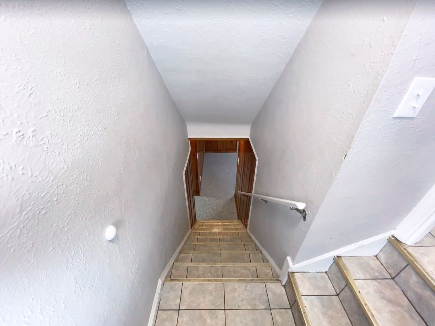 3 Bed – 2 Full Bath Cape Cod for Rent! Image